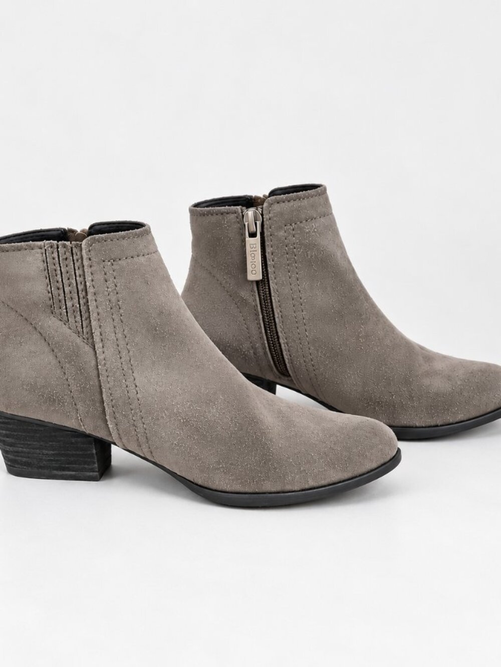 Blondo Waterproof Gray Suede Ankle Boots Women's Size 7 Low Block Heel Booties